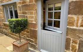 Box Barn - Stylish Accommodation In Rutland